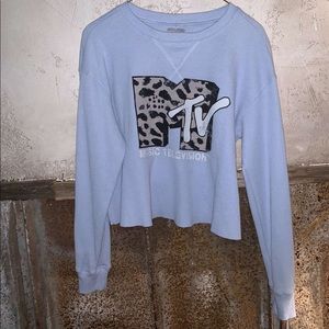 Cropped long sleeve MTV shirt